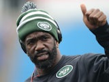 Ed Reed of the New York Jets, who was just acquired by the team, warms up before NFL game action against the Buffalo Bills at Ralph Wilson Stadium on November 17, 2013