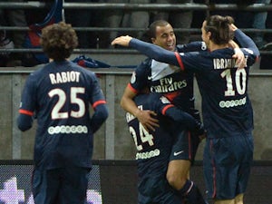 PSG ease past 10-man Lille