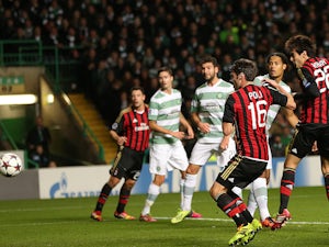 Vennegoor of Hesselink: 'Celtic must sign striker'