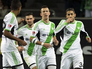 Wolfsburg go six unbeaten with Hamburg draw