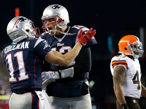 Brady guides Patriots to thumping win