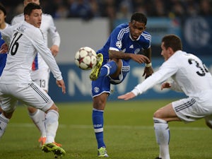 Schalke oust Basel to reach last 16