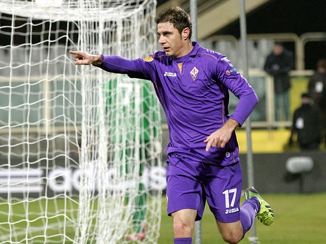 Fiorentina's Joaquin celebrates after scoring his team's opening goal against Dnipro during their Europa League group match on December 12, 2013