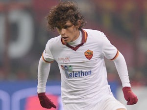 Spurs linked with Roma full-back
