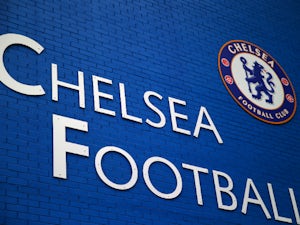 Former Chelsea manager Suart dies aged 94