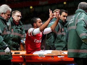 Nicholas: 'Walcott injury could cost Arsenal title'