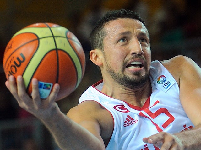 Report Los Angeles Clippers To Sign Hedo Turkoglu Sports Mole