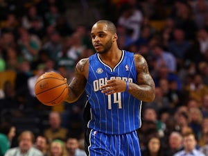 Nuggets confirm Jameer Nelson re-signing