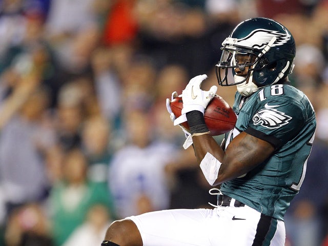 Wide receiver Jeremy Maclin #18 of the Philadelphia Eagles catches a 40 yard touchdown pass during the third quarter in a game at Lincoln Financial Field on November 11, 2012