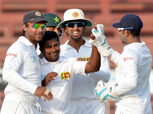 England all out, Sri Lanka begin second innings