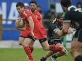 Toulouse's Sebastien Bezy runs on to score a try against Zebre during their Heineken Cup match on January 18, 2014