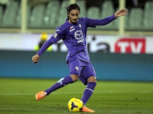 Alberto Aquilani of ACF Fiorentina scores a goal during the Serie A match between ACF Fiorentina and Genoa CFC at Stadio Artemio Franchi on January 26, 2014
