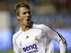 OTD: Man United accept Madrid's Beckham offer
