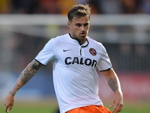 Blackpool seal Goodwillie signing