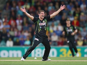 Henriques to link up with Surrey