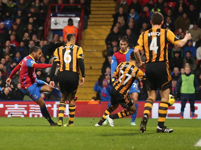 Jason Puncheon of Crystal Palace scores the opening goal during the Barclays Premier League match between Crystal Palace and Hull City at Selhurst Park on January 28, 2014