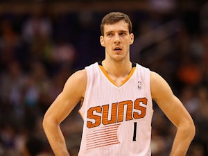 NBA roundup: Suns set record for season