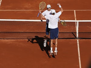Bryan brothers keep US in Davis Cup tie