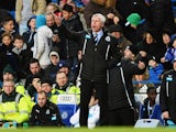 Newcastle United manager Alan Pardew shouts instructions from the touchline during the Barclays Premier League match between Cheslea and Newcastle United at Stamford Bridge on February 8, 2014