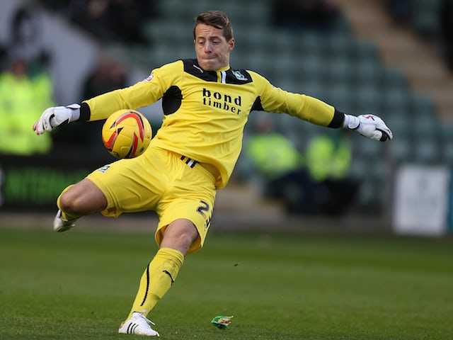 Plymouth Argyle Goalkeeper Luke Mccormick Facing Lengthy Lay Off Sports Mole 6376