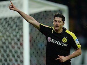Team News: Lewandowski leads Dortmund line
