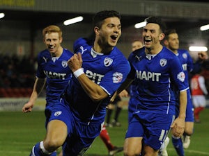 O'Shea strikes late for Chesterfield