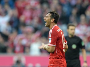 Team News: Pizarro leads line for Bayern