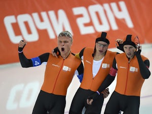 Netherlands win team pursuit