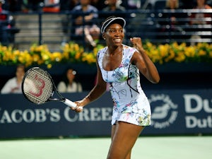 Venus topples Serena in Rogers Cup