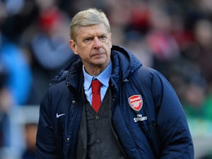 Pardew: Wenger has done an "unbelievable job" at Arsenal