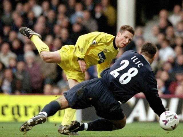 Nicky Barmby scores for Everton away at West Ham United on February 26, 2000.
