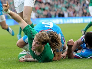 Ireland cruise to victory over Italy