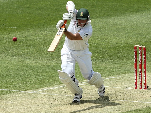 Graeme Smith of South Africa during day one of the First Test match between Australia and South Africa at The Gabba on November 9, 2012 in Brisbane, Australia