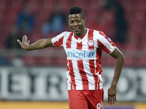 Olympiacos striker collapses on pitch
