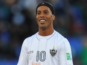 Ronaldinho: 'I was set for Man Utd'