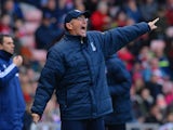 Tony Pulis manager of Crystal Palace points during the Barclays Premier League match between Sunderland and Crystal Palace at Stadium of Light on March 15, 2014