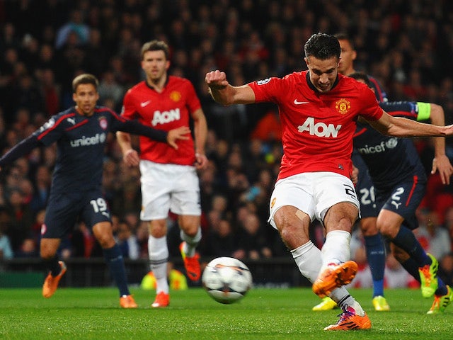 Robin Van Persie Hat-trick Sends Manchester United Through - Sports Mole