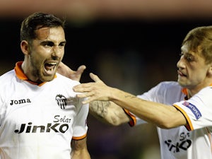 Alcacer strike gives Valencia win