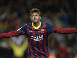 Video: Neymar takes up ice bucket challenge