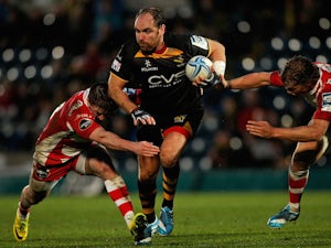 Wasps edge out Gloucester to reach semi