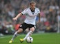 Damien Duff of Fulham with the ball during of the Barclays Premier League match between Fulham and Arsenal at Craven Cottage on August 24, 2013