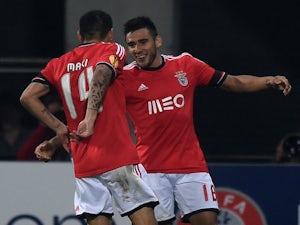 Salvio fires Benfica to victory