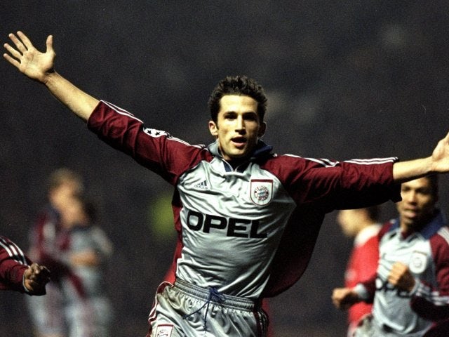 Hasan Salihamidzic, then of Bayern Munich, celebrates scoring against Manchester United on December 12, 1998.