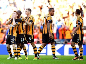 Bruce lets Hull players celebrate in London
