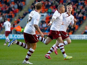 Burnley close in on promotion
