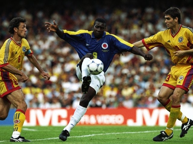Colombia's Adolfo Valencia in action against Romania on June 15, 1998.