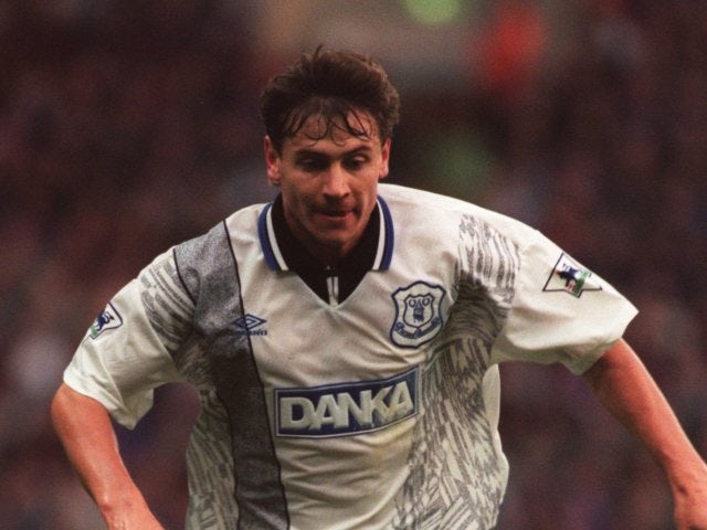 Andrei Kanchelskis in action for Everton against Aston Villa on October 28, 1995.