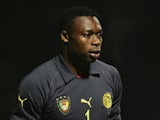 Carlos Kameni in action for Cameroon on February 09, 2005.