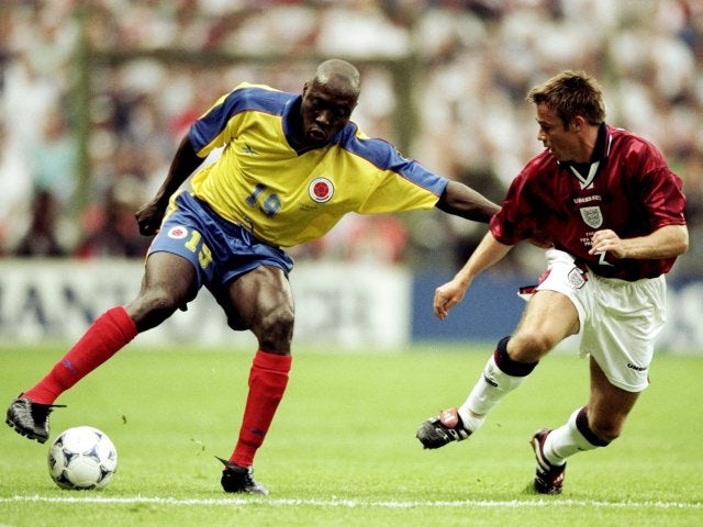 Colombia's Freddy Rincon turns England defender Graeme Le Saux on June 26, 1998.