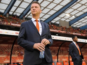 Manchester United warned about Van Gaal